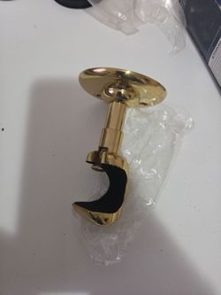 Curtain holder