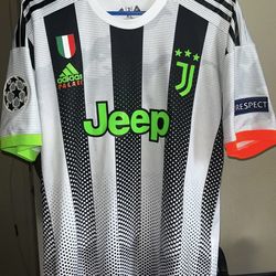 Authentic Juventus x Palace 2019 jersey - Ronaldo 7