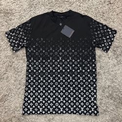 Lv Shirt Size M