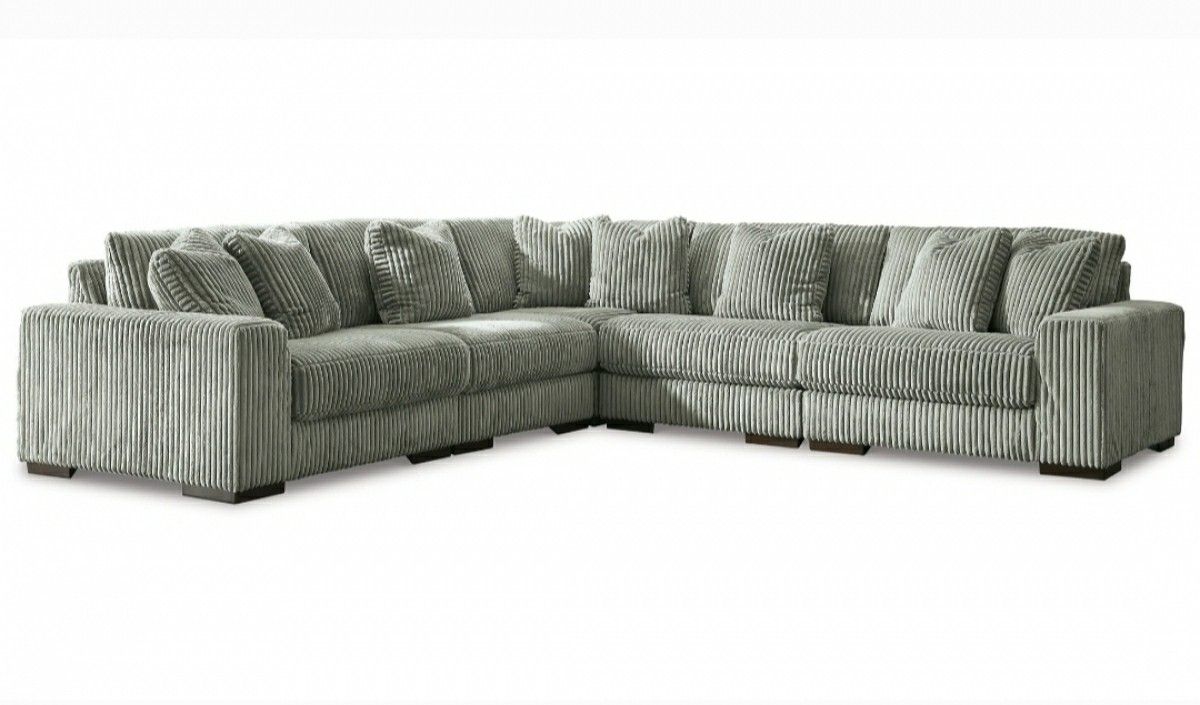 New Gray Lindyn 5pc Sectional sofa