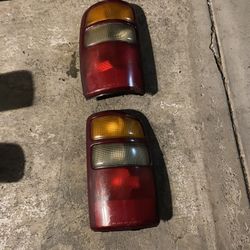 2001-2006 Tahoe Suburban Yukon Taillights 