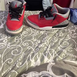 Jordan 3 Fire Red 