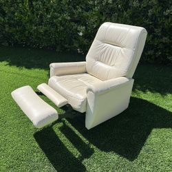 Rocker Recliner (Leather)