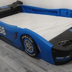 Kids Racing Car Bed - Kids Furniture 