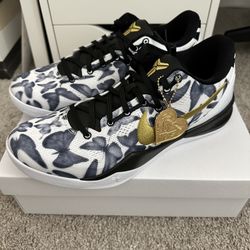 Nike Kobe Mambacita Size 11.5 brand new