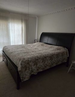 Woody King Bed with 2 Drawers underneath
