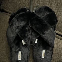 Women’s Slippers