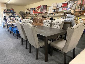 Kitchen Table with 6 chairs