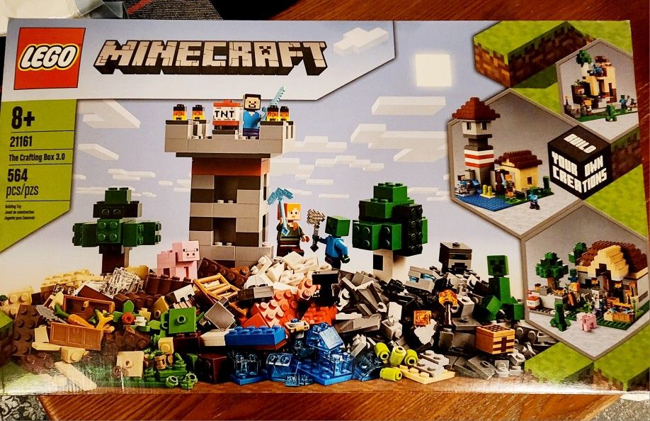 FROM THE VIDEO GAME -MINECRAFT  CRAFTING BOX 3.0 LEGOS