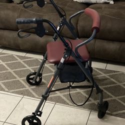 Walker with brakes And Seat