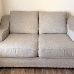 !!Couch!! 210$ OBO