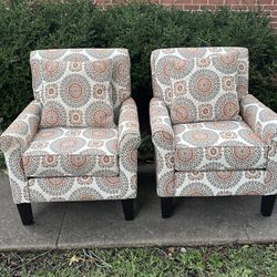 Accent Chairs 