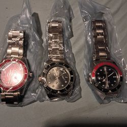 Hi these are brand new and on sale please inbox if interested!