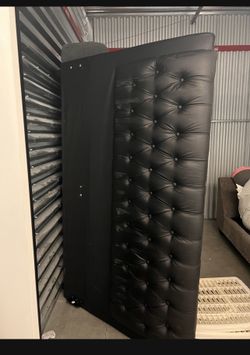 Cal king Bed Frame& Headboard W/ Hybrid Memory Foam Mattress 