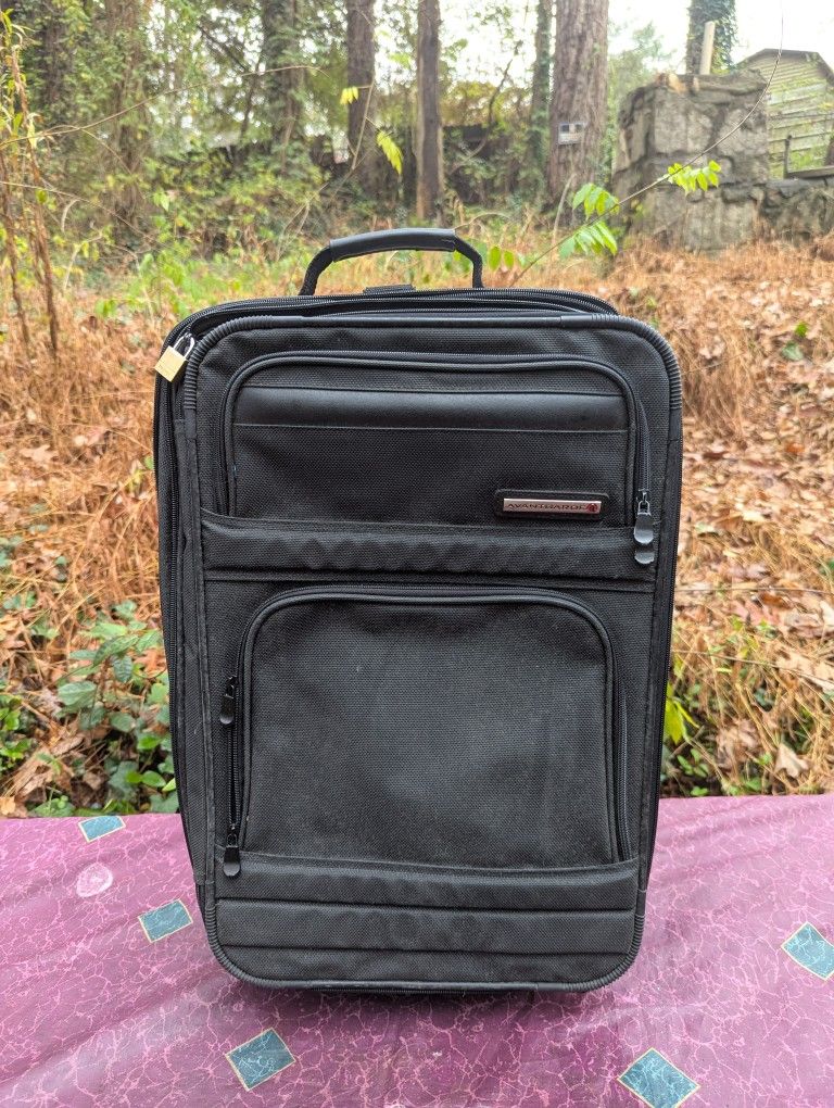 Avantgarde Small Luggage Suitcase