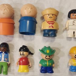 (8) VINTAGE 1980'S LITTLE FIGURINES LOT. 
