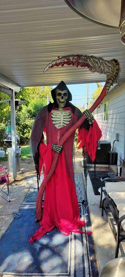 8.5 ft Animatronic Reaper