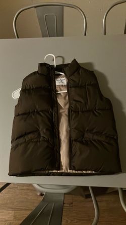 New OLD NAVY Puffer Vest