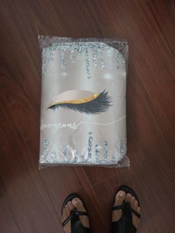 New, 4 Pc bathroom Set