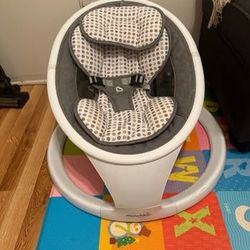 Munckin Baby Swing