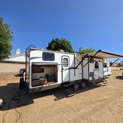 travel trailer 2 bedroom 3 slides