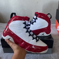Jordan 9 Gym Red