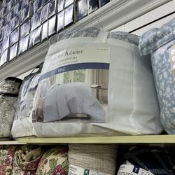 Jennifer Adams 3 Piece Comforter Set