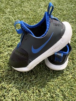 Black and blue Nike Flex Runner