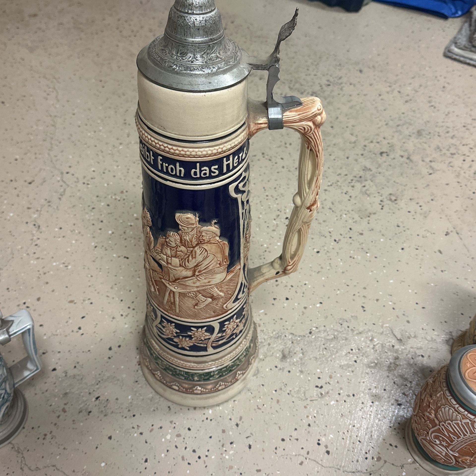 Large Avon Stein
