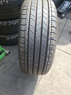 One 2455519 Michelin Defender or Primacy