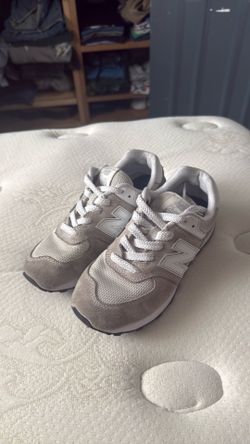 grey and white new balance 574 size 2 in youth
