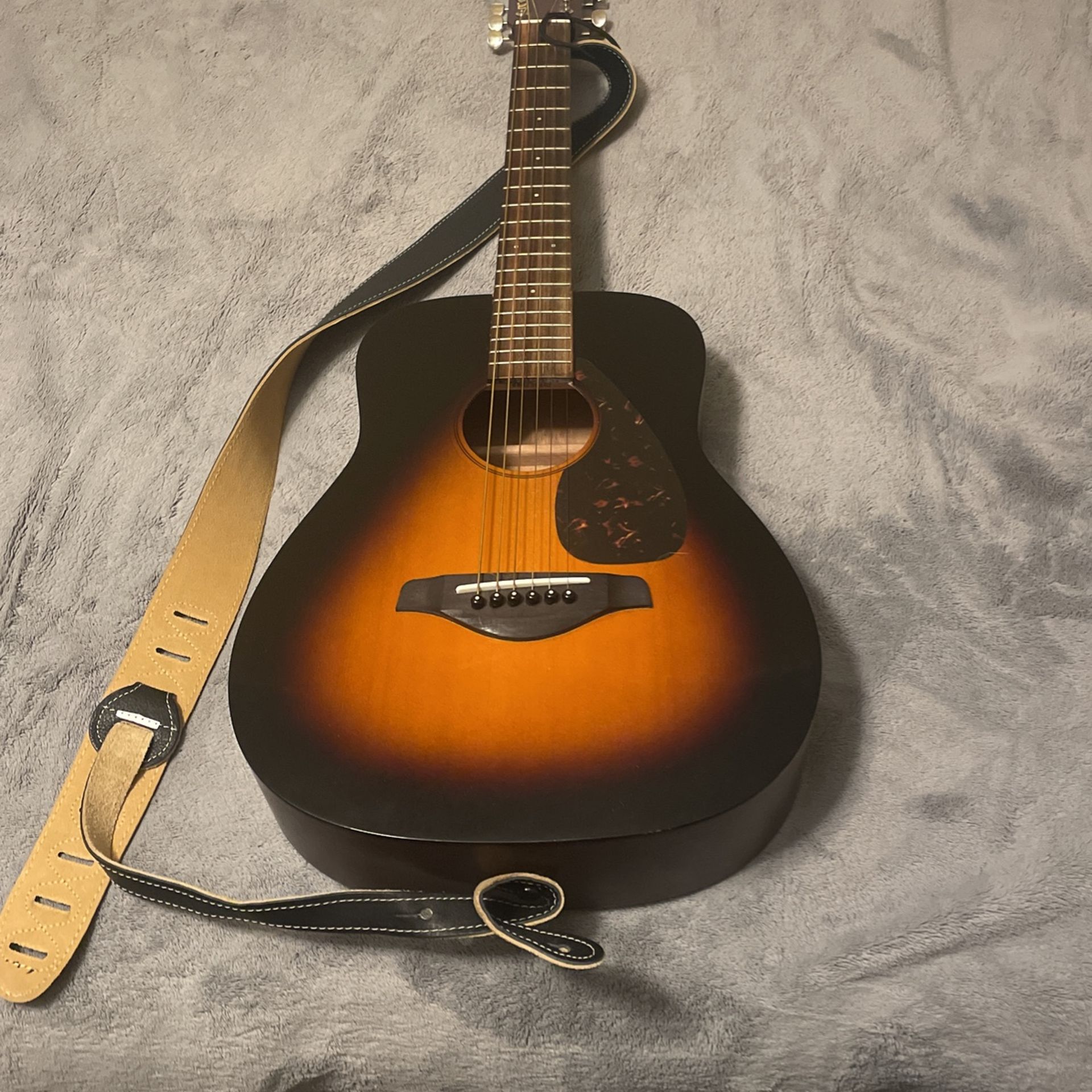 Yamaha JR2 Acoustic Guitar 