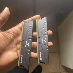 Team T-FORCE VULCAN Z 16GB (2 × 8GB)