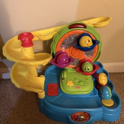 Fisher Price Topzy Tumblers Twirlin' Tumblin Fun Park with 5 Beans Lights