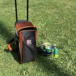 Kr. Strikeforce. Bowling ball bag & ball