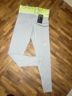 Nike Pro Intertwist