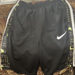 Boy Shorts Size Large 