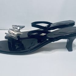 Trendy Butterfly Pattern Sexy Toe Ring Flat Sandals size: 7.5