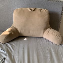 Bed rest pillow
