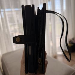 iPhone 17 Pro Wallet Case — Brand New!