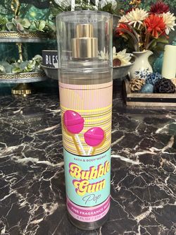 Bubble Gum Pop Bath & Body Works Spray.