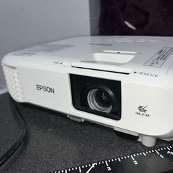 Epson Projector 