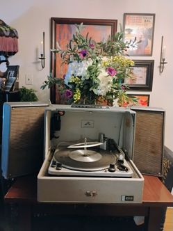 RCA Victor record player