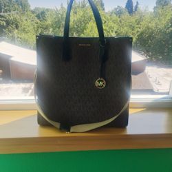 Michael Kors Tote Bag 
