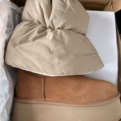 Ugg puffer boot new