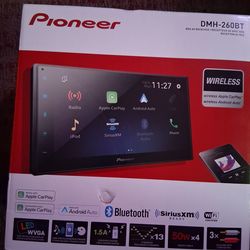 Pioneer dmh-260bt