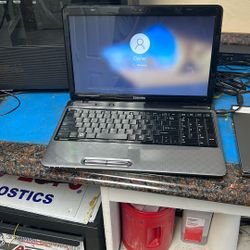 Satallite L755-S524GR Laptop