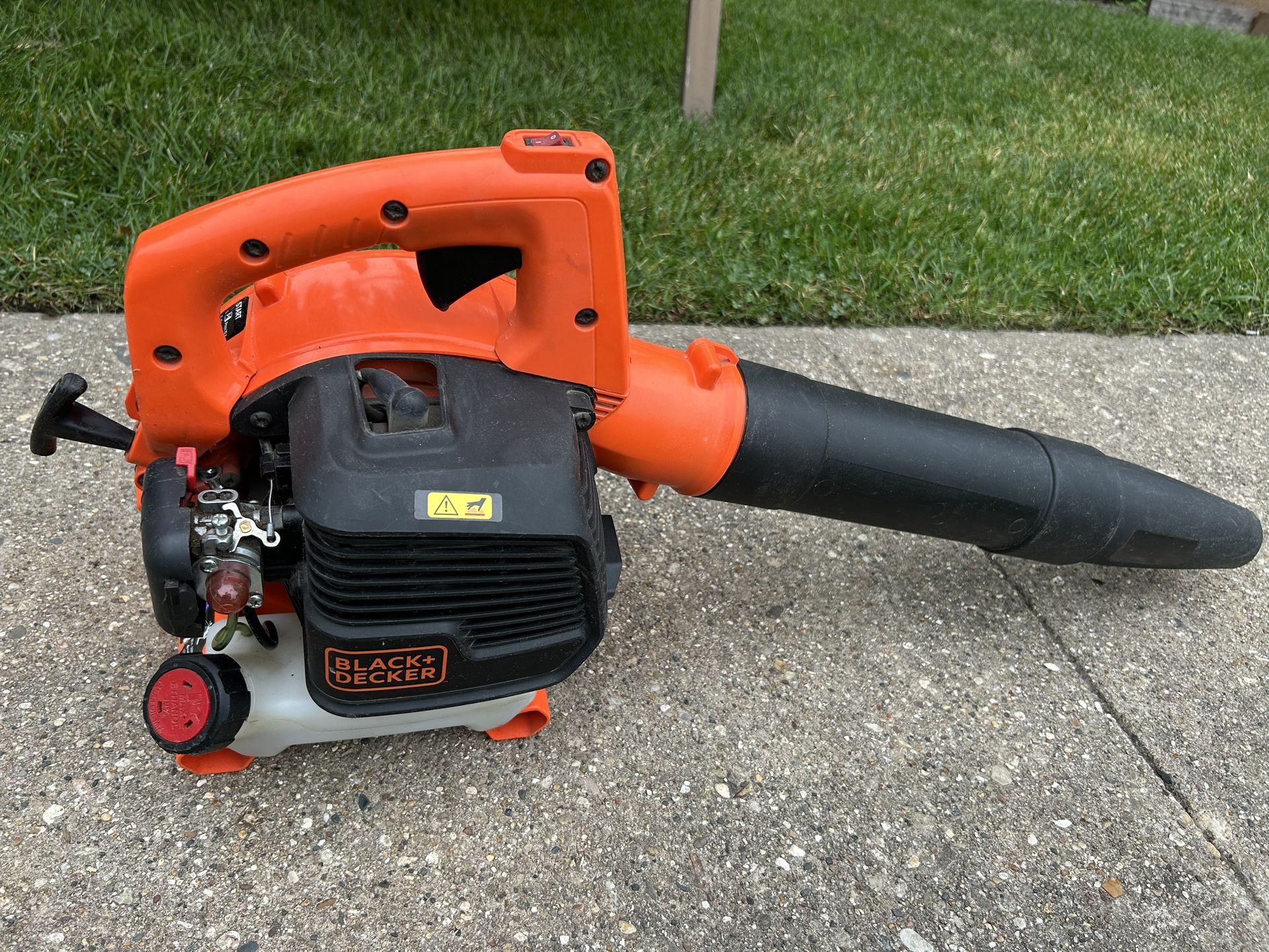 Black and Decker Gas Blower