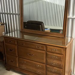 7 Piece Solid Wood Bedroom Set 