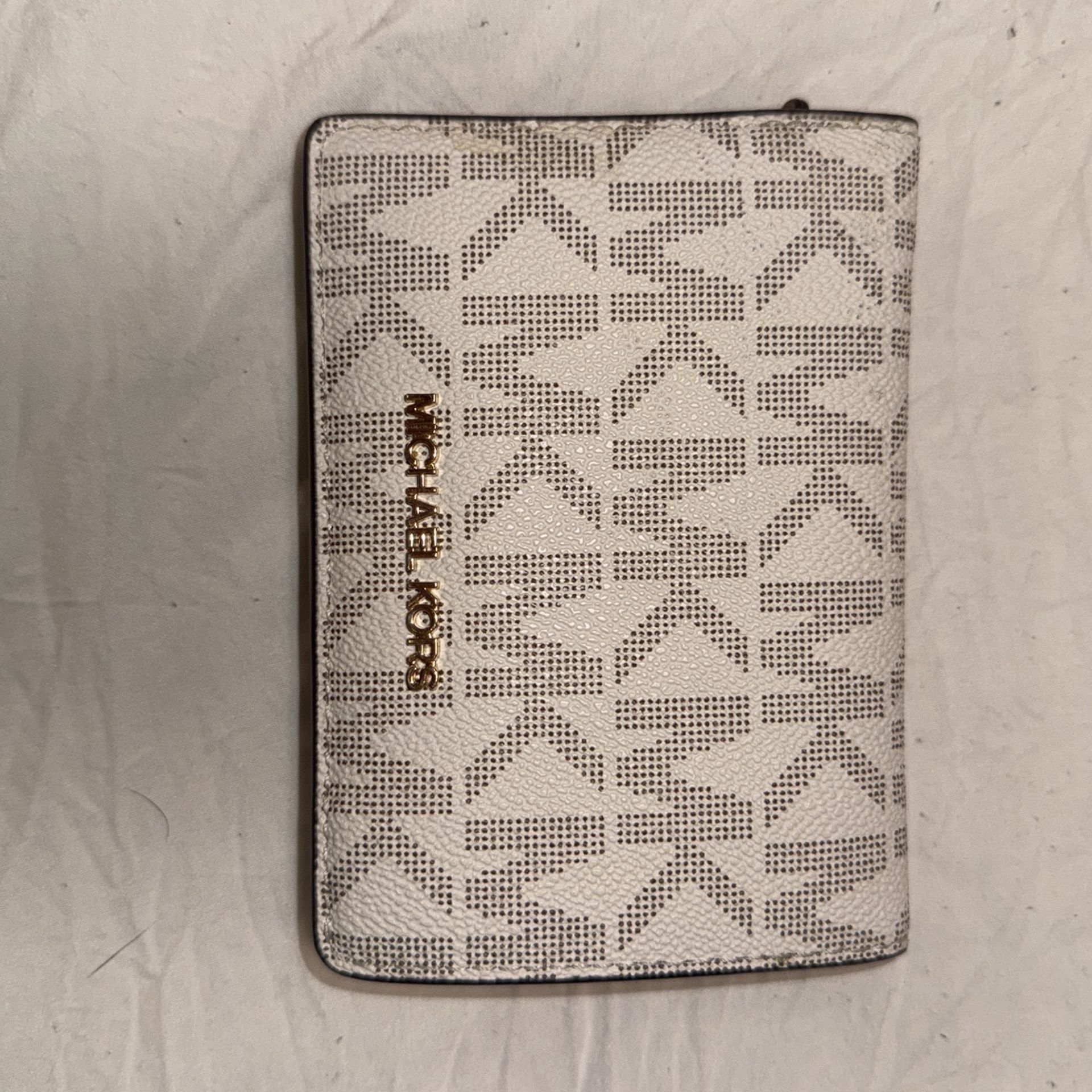 Micheal Kors Authentic Wallet
